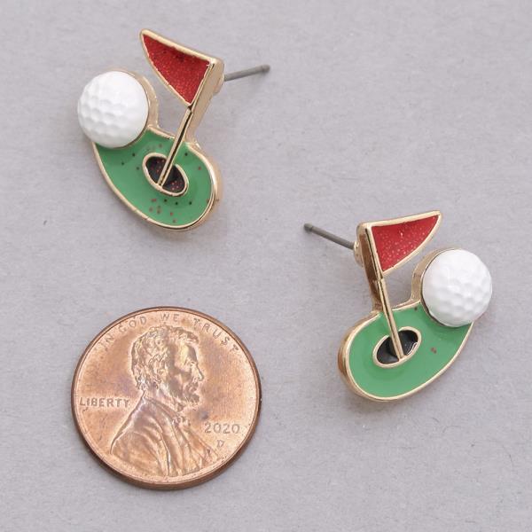 GOLF GREEN TEXTURED BALL FLAG DETAIL STUD EARRINGS