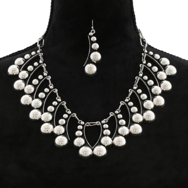 BALL BEAD METAL NECKLACE