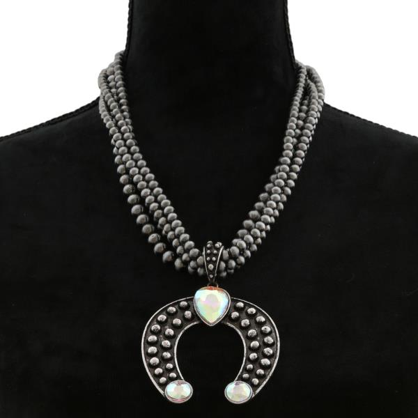 WESTERN STYLE HORSESHOE PENDANT BEADED NECKLACE