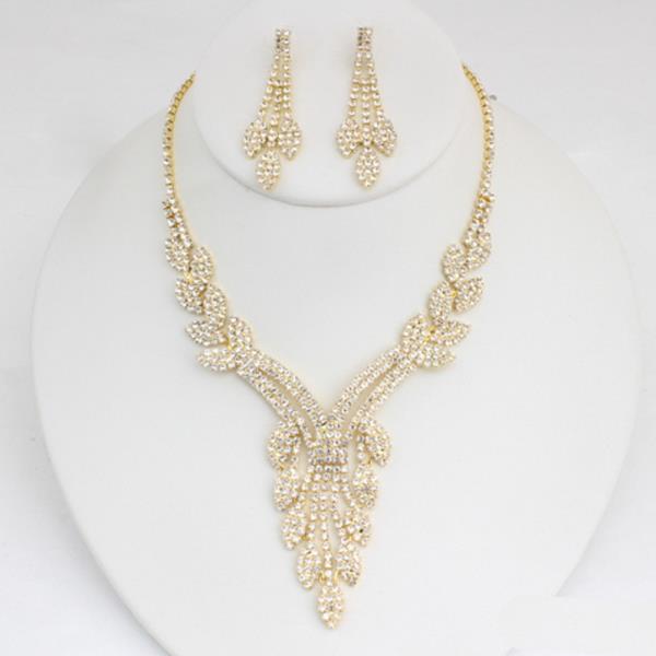 CRYSTAL LEAF VINE NECKLACE AND DROP EARRING SET