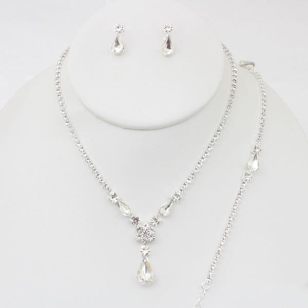 TEARDROP CRYSTAL NECKLACE AND EARRING SET WITH CLUSTER ACCENT
