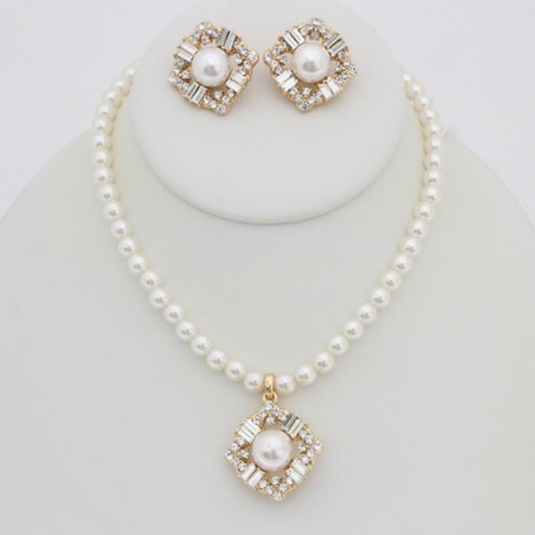 PEARL BEAD NECKLACE AND EARRING SET WITH CRYSTAL ACCENTED PENDANT