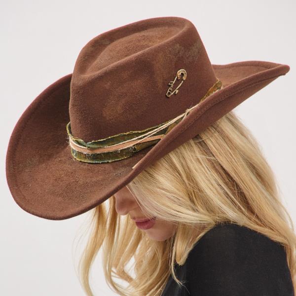 VINTAGE VERSATILE SHAPEABLE COWGIRL & FEDORA HAT WITH DISTRESSED FABRIC & SUEDE BAND. ONE SIZE