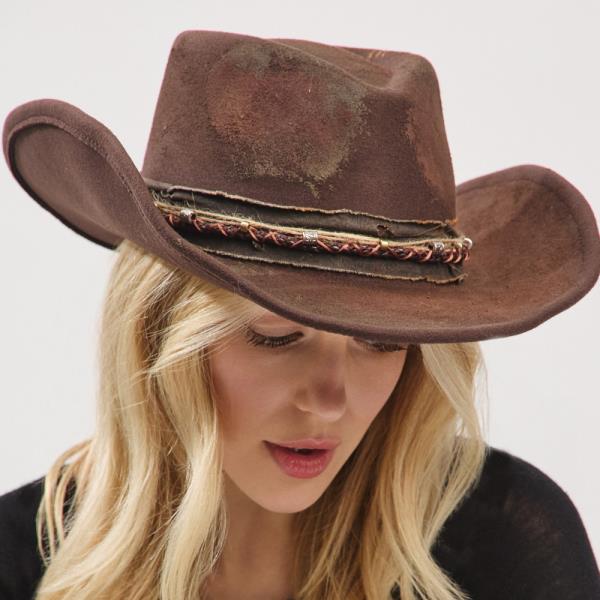 VINTAGE VERSATILE SHAPEABLE COWGIRL & FEDORA HAT WITH FEATHER & DISTRESSED FABRIC BAND
