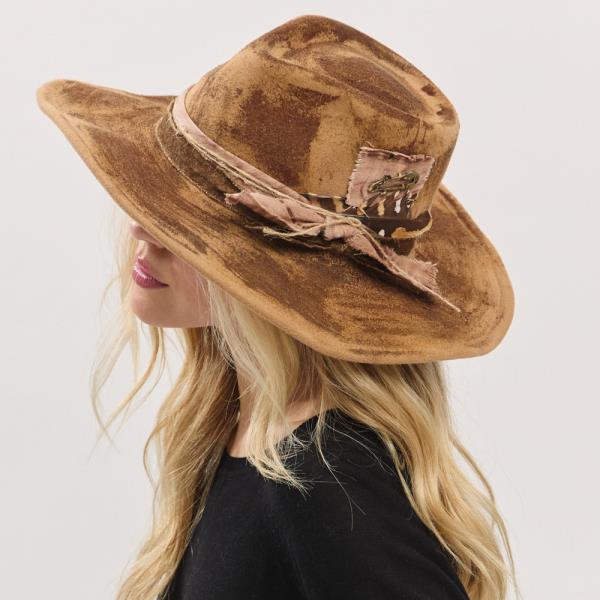 VINTAGE VERSATILE SHAPEABLE COWGIRL & FEDORA HAT WITH FEATHER & DISTRESSED FABRIC BAND
