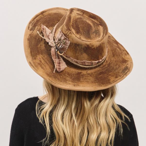 VINTAGE VERSATILE SHAPEABLE COWGIRL & FEDORA HAT WITH FEATHER & DISTRESSED FABRIC BAND