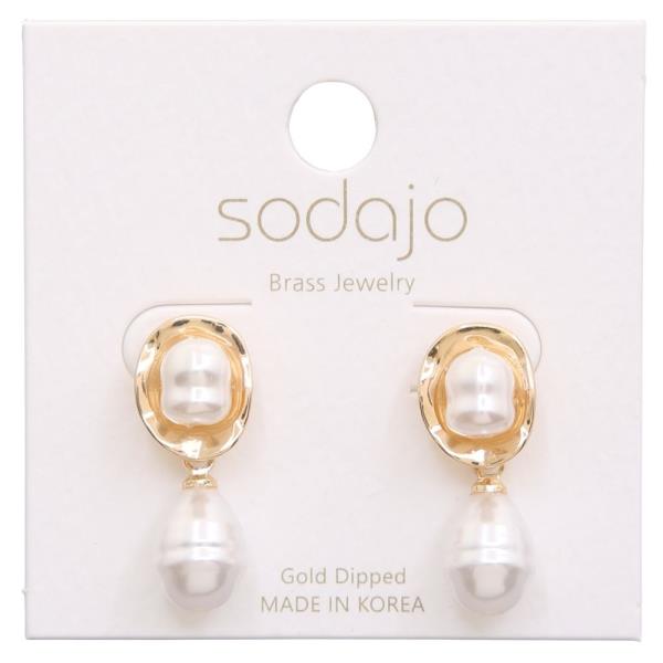 SODAJO GOLD DIPPED ROUND PEARL DANGLE EARRING