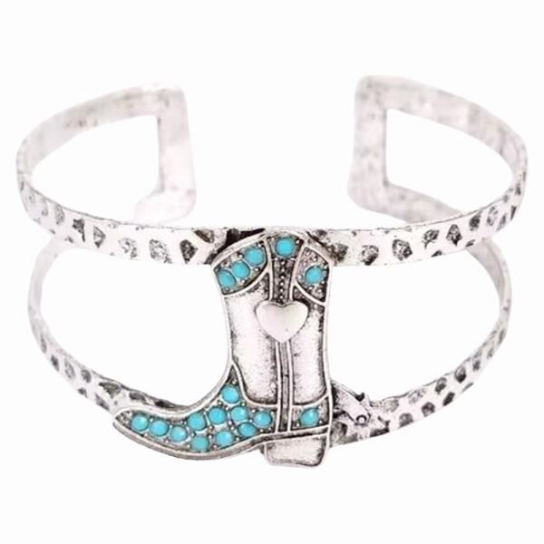WESTERN COWBOY BOOT HEART ACCENT HAMMERED OPEN BAND BRACELET