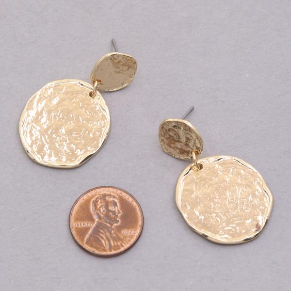 TWO TONE HAMMERED METAL LINK DANGLE EARRING