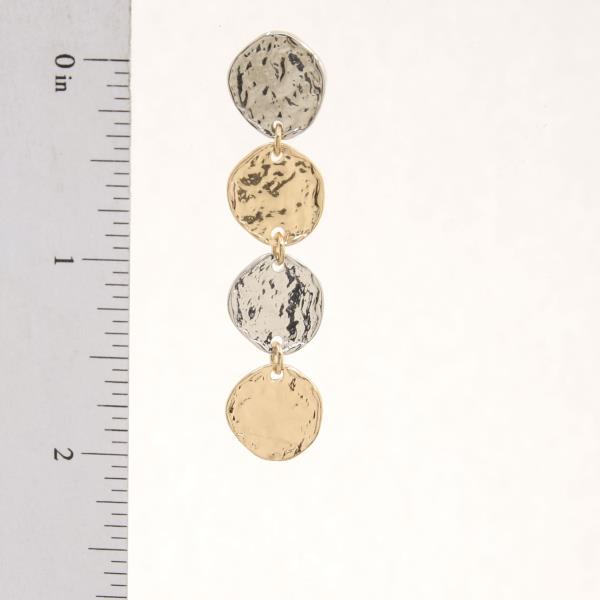 HAMMERED METAL COIN LINK DANGLE EARRING