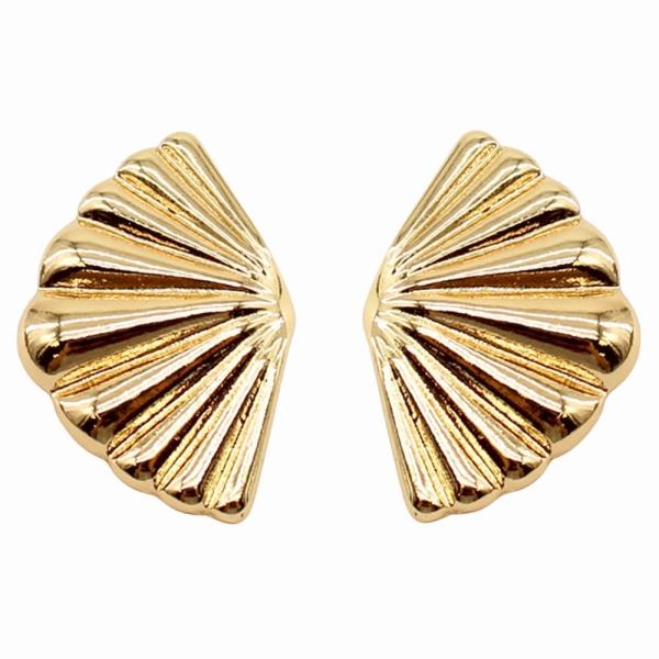 METAL FAN TEXTURED STUD EARRINGS