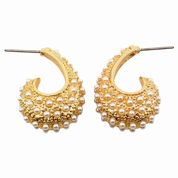 METAL TEXTURED ROUND STUDDED FAUX PEARL EMBELLISHED HOOP EARRINGS