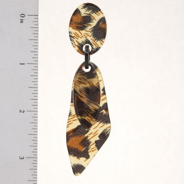 ANIMAL PRINT GEO SHAPE DANGLE EARRING