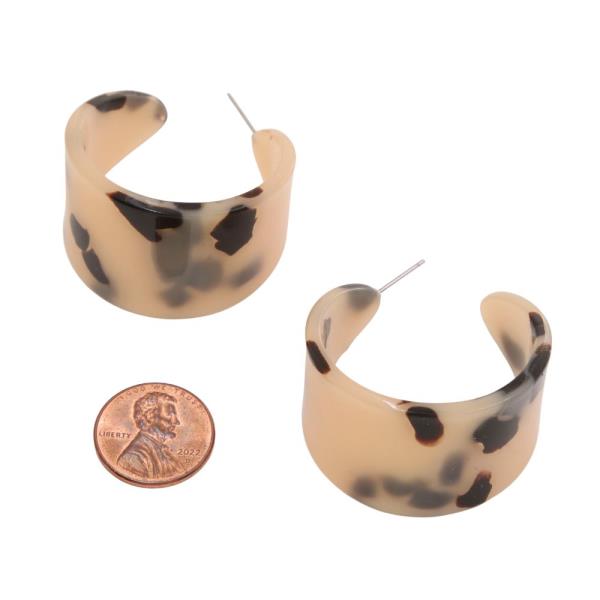 WIDE OPEN HOOP EARRING