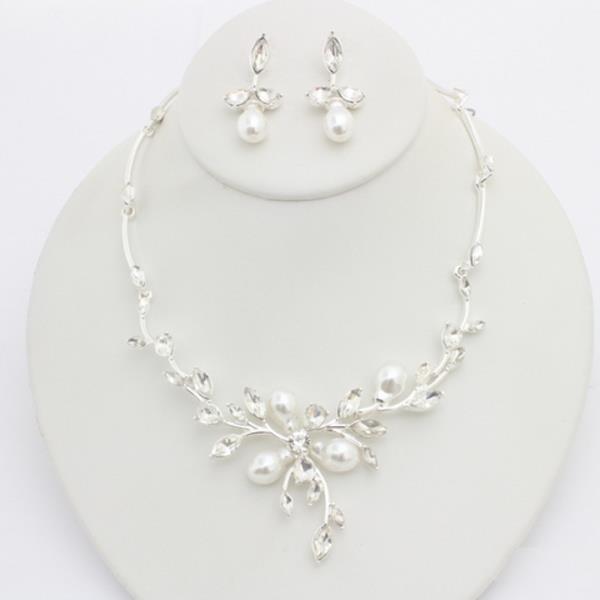 PEARL BEAD RHINESTONE LEAF PATTERN NECKLACE