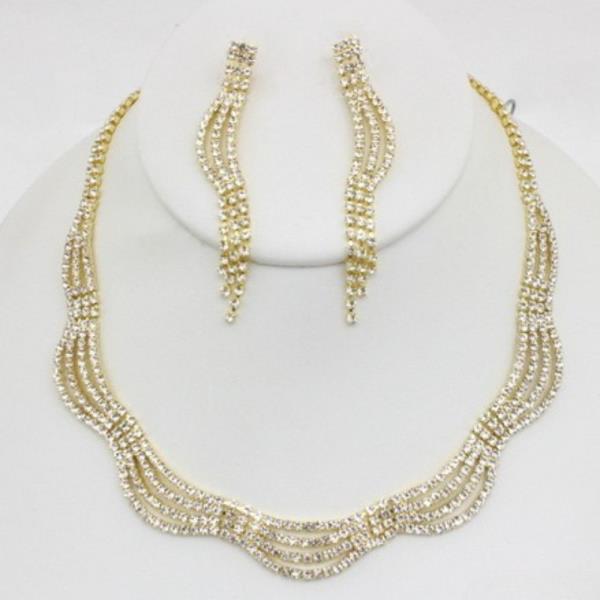 WAVY METAL RHINESTONE NECKLACE