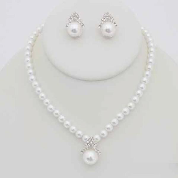 BALL BEAD RHINESTONE ACCENT NECKLACE
