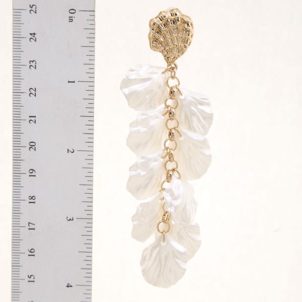 PETAL LINK DANGLE EARRING
