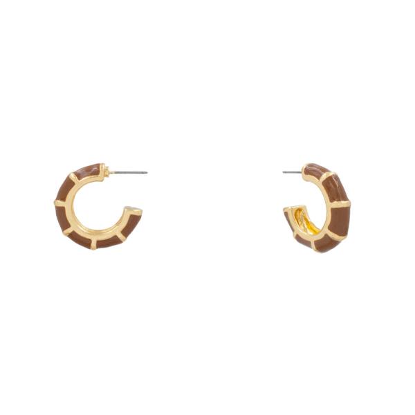 ENAMEL BAMBOO TEXTURE OPEN HOOP EARRING