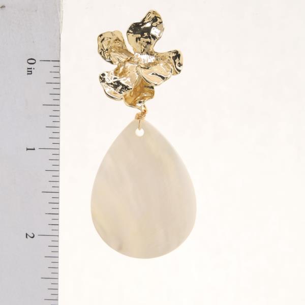 METAL FLOWER TEARDROP DANGLE EARRING
