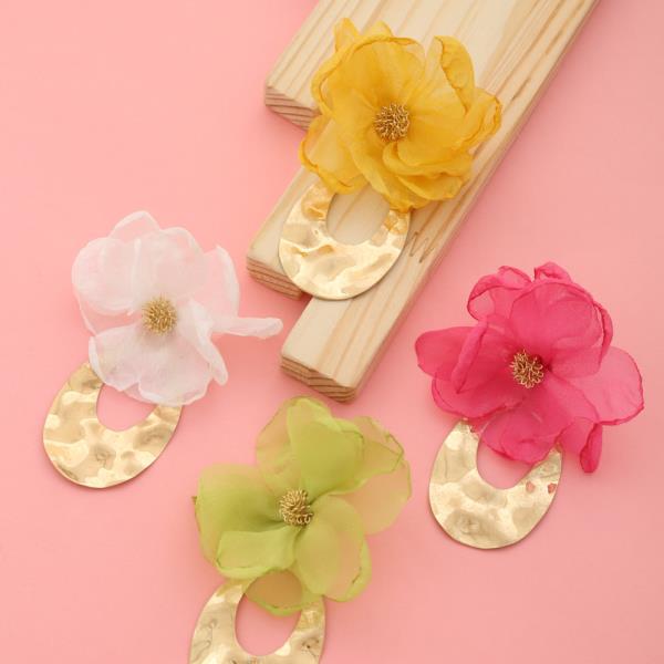 TULLE FLOWER TEARDROP DANGLE EARRING