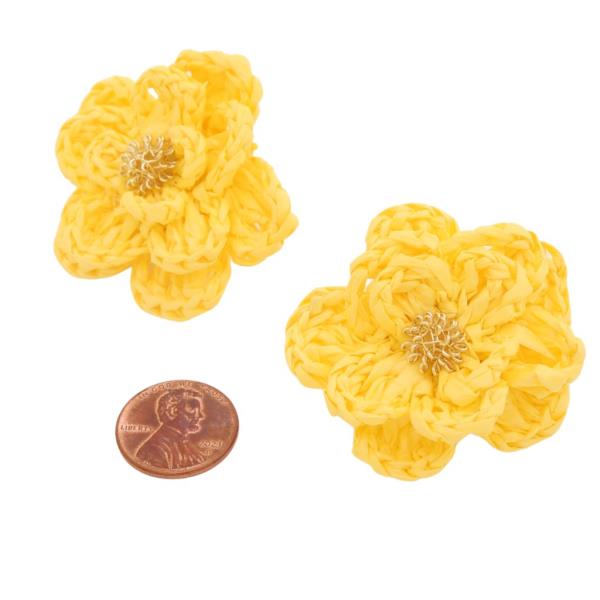 RAFFIA FLOWER STUD EARRING