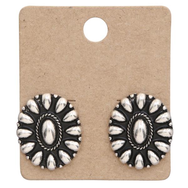 WESTERN STYLE CONCHO EARRING