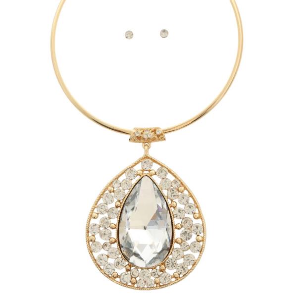 WIDE TEARDROP RHINESTONE PENDANT METAL NECKLACE