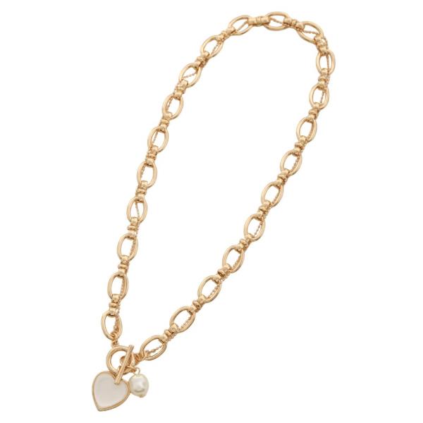 PEARL HEART CHARM OVAL LINK TOGGLE CLASP NECKLACE