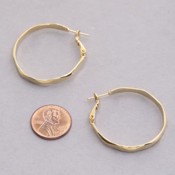 14K GOLD DIPPED BENT METAL HOOP EARRING