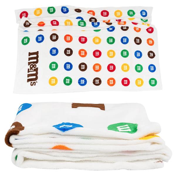 M AND M BLANKET AND PILLOW SET
