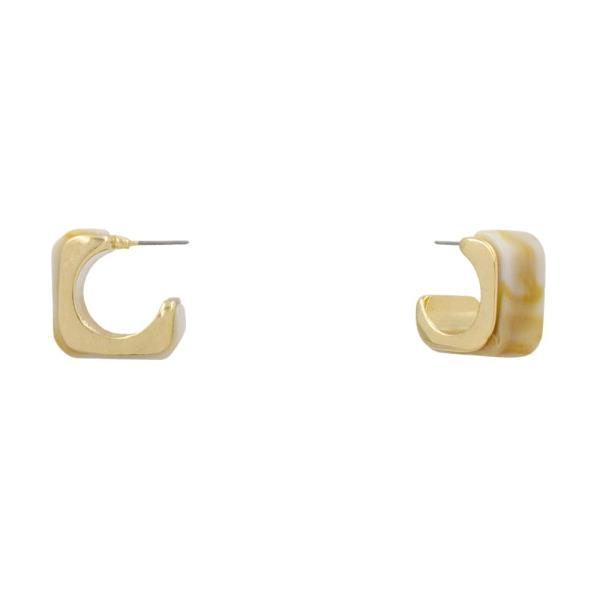 ACETATE OPEN SQUARE EARRING