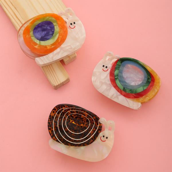 SMILEY SNAIL HAIR CLAW CLIP