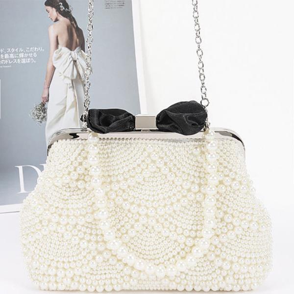 PEARL PARTY CLUTCH BAG