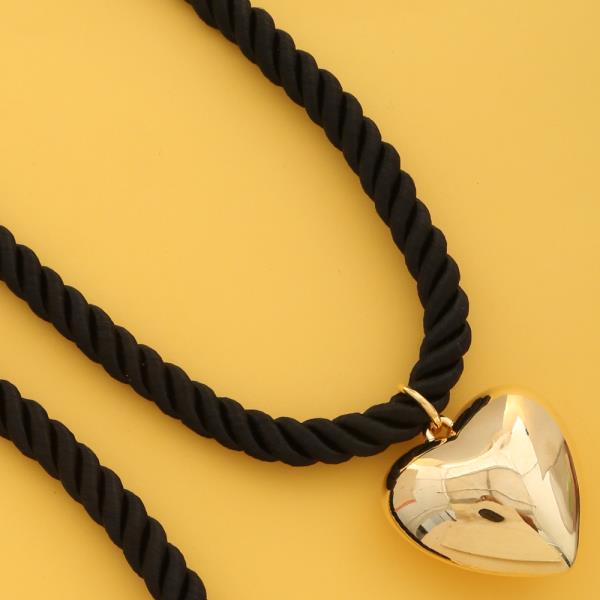SODAJO PUFFY HEART PENDANT BRAIDED THREAD NECKLACE