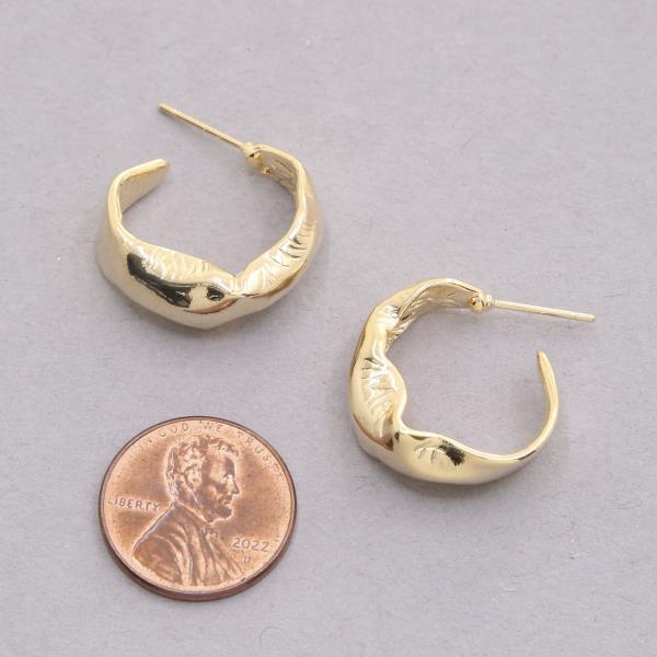 SODAJO GOLD DIPPED C HOOP EARRING