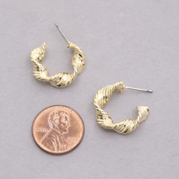 SODAJO TWISTED OPEN HOOP EARRING