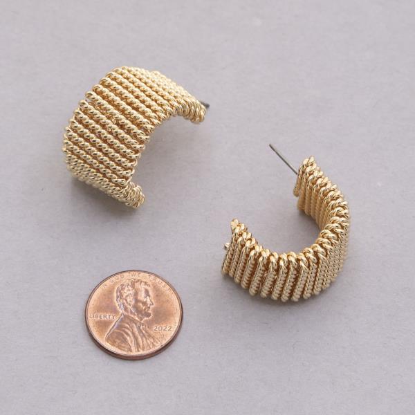 SODAJO CURVE METAL GOLD DIPPED EARRING