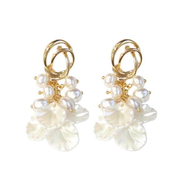 PETAL PEARL BEAD CLUSTER METAL DANGLE EARRING