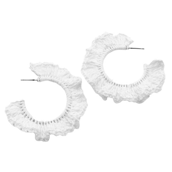 RUFFLE OPEN HOOP EARRING