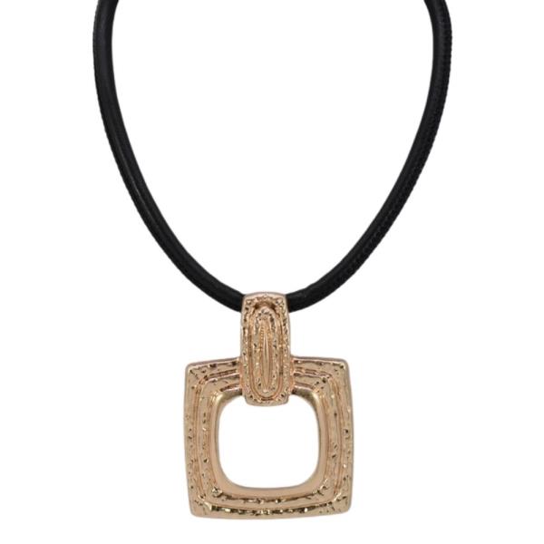 CORD METAL SQUARE PENDANT NECKLACE