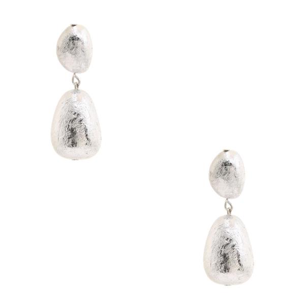 TEXTURE BEADED DANGLE EARRING