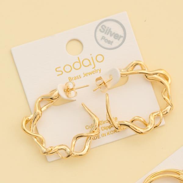 SODAJO GOLD DIPPED TWIST HOOP EARRING