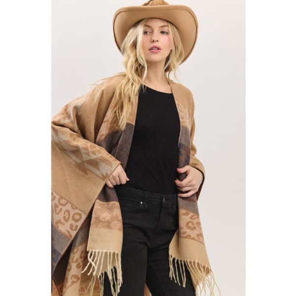 AZTEC LEOPARD PATTERN FRINGE RUANA