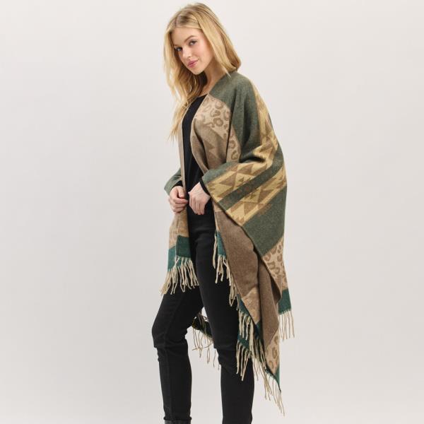 AZTEC LEOPARD PATTERN FRINGE RUANA