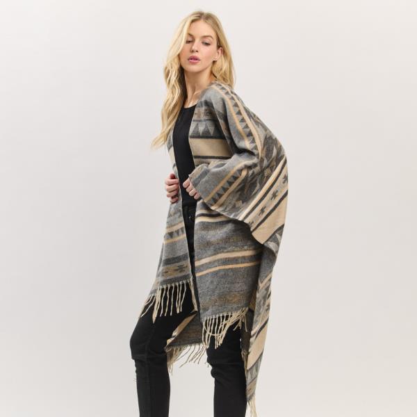 AZTEC PATTERN FRINGE RUANA