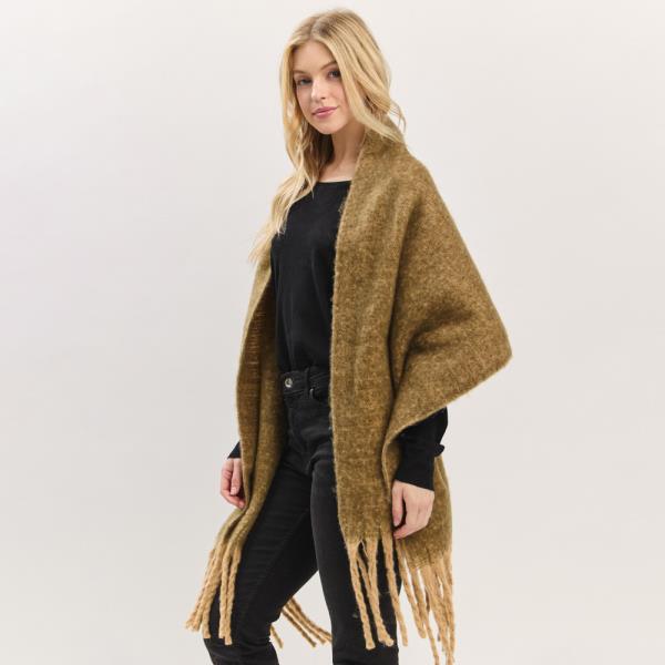 SOLID BRUSHED FRINGED SCARF