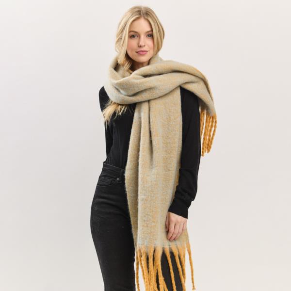 SOLID BRUSHED FRINGED SCARF