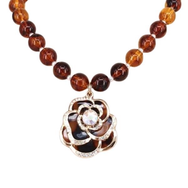 ROSE PENDANT BEADED NECKLACE