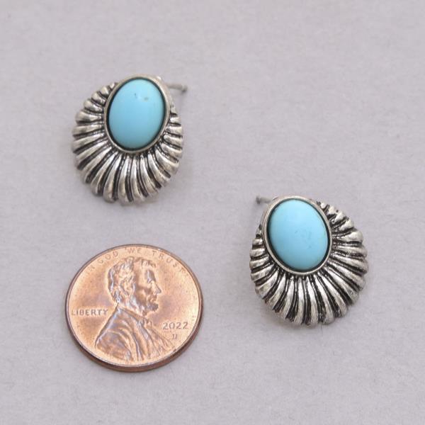 TURQUOISE BEAD METAL EARRING